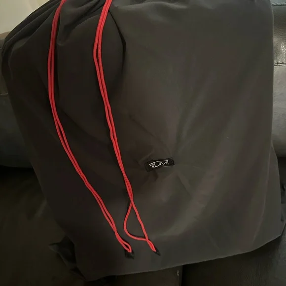 Tumi Lavender Hard Shell Luggage - Picture 2 of 4